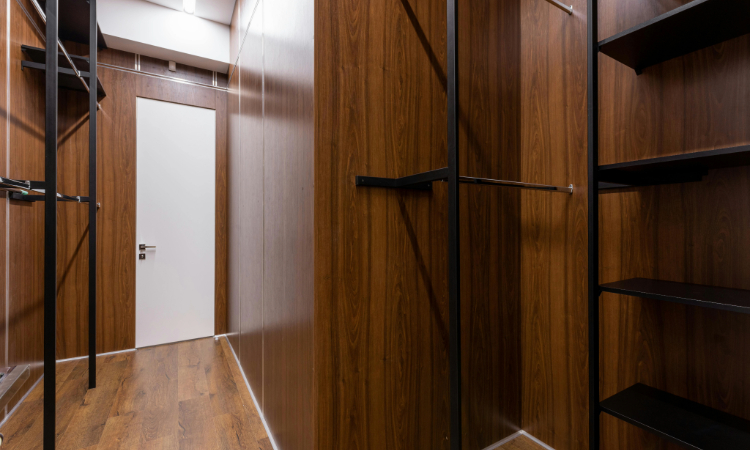 Smart Storage Strategies for Phoenix Homes: Unlocking Hidden Space